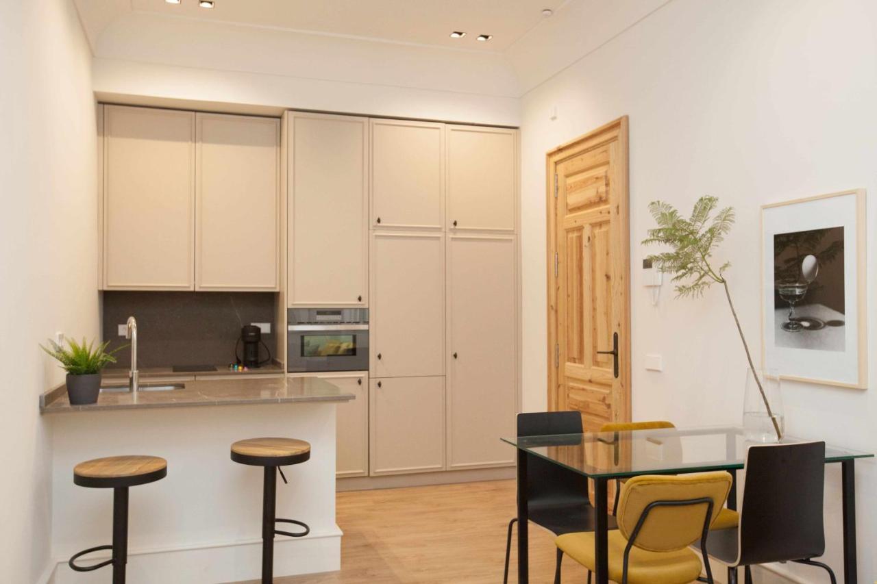 Isg Apartments Cedaceros 12 Σεβίλλη Εξωτερικό φωτογραφία